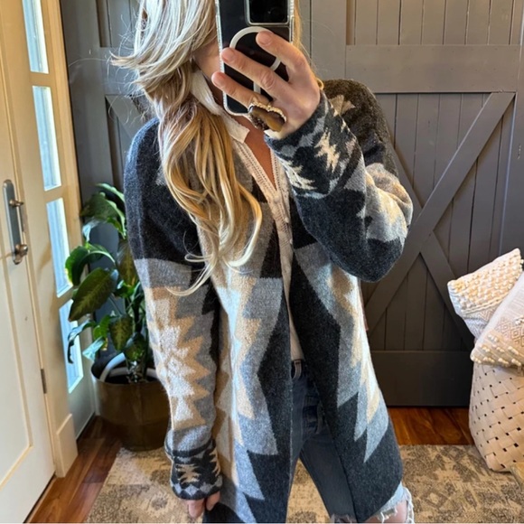 New Aztec Western Print Grey Long Cardigan Sweater Coat Western Cowichan - Picture 3 of 11